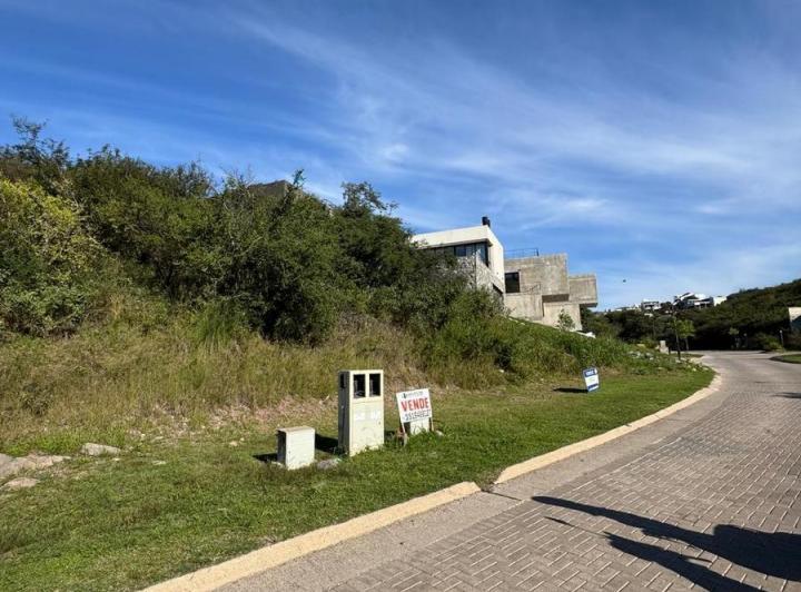 Terreno · 1059m²