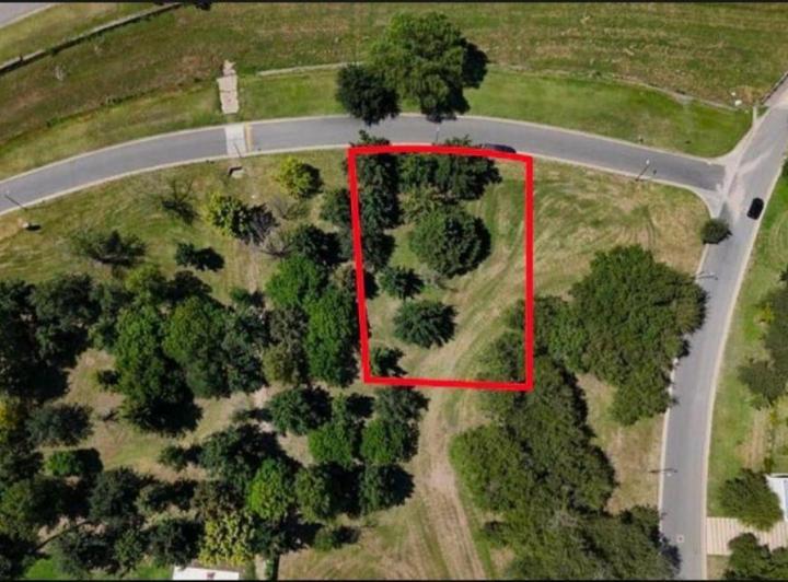 Terreno · 1501m²