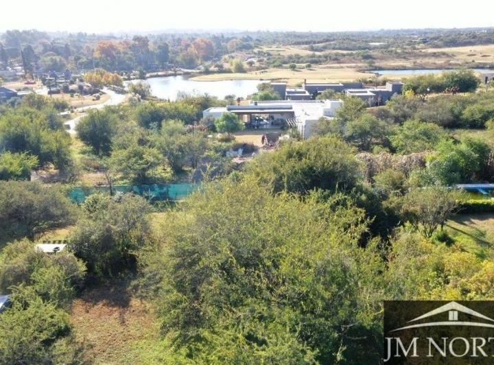 Terreno · 900m²