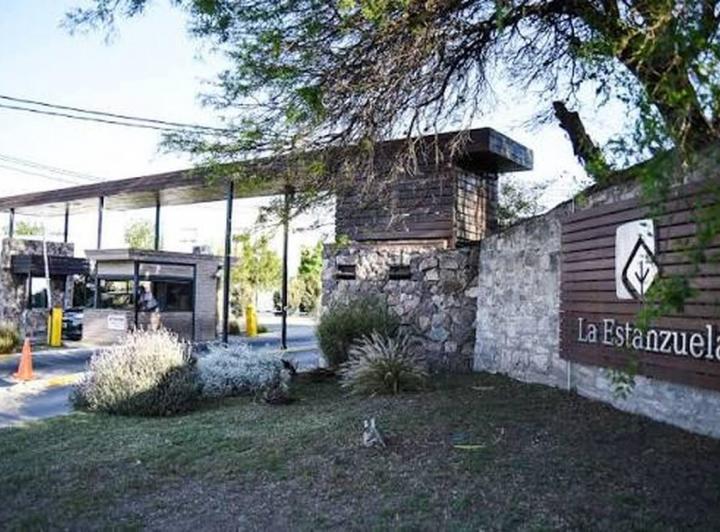 Terreno · 350m²