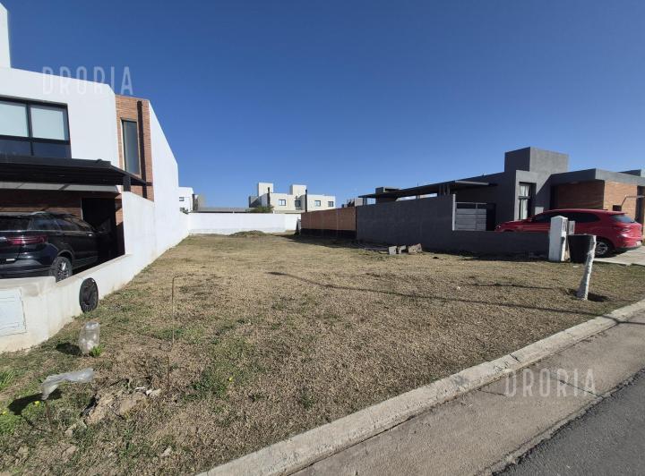 Terreno · 360m²