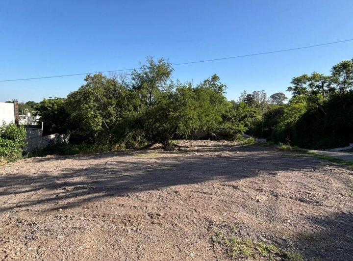 Terreno · 586m²