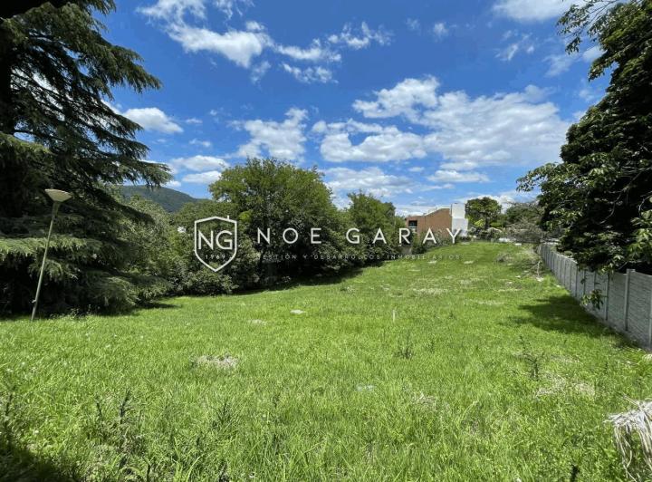 Terreno · 136m²