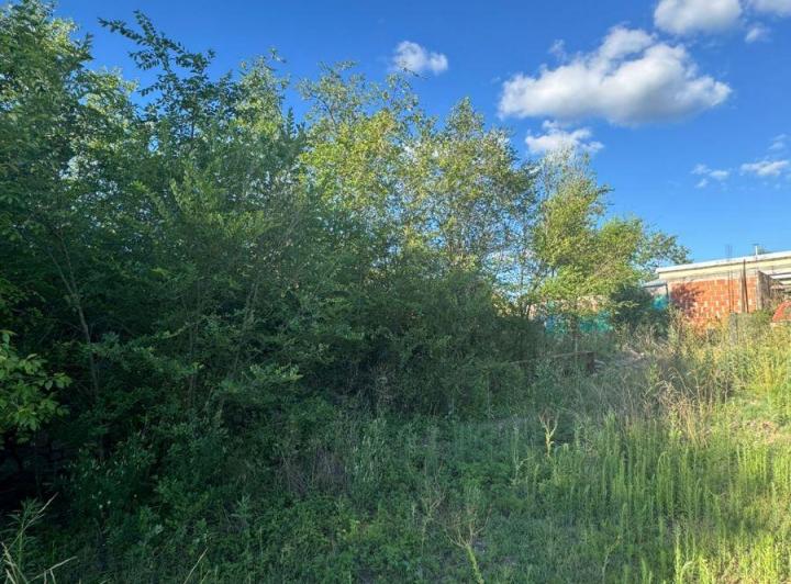 Terreno · 271m²