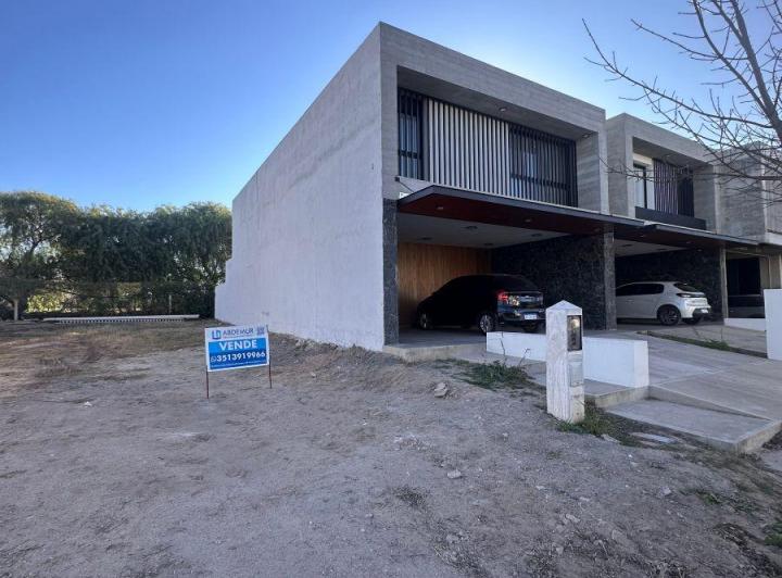 Terreno · 367m²