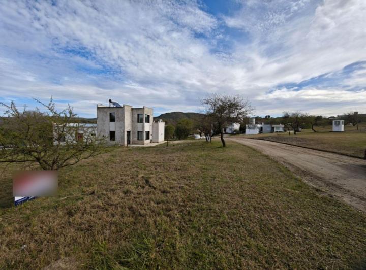 Terreno · 850m²