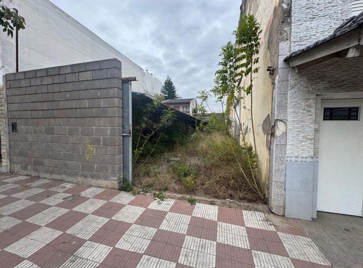 Terreno · 239m²