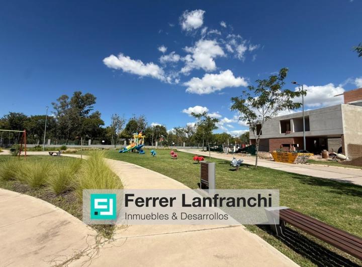 Terreno · 360m²