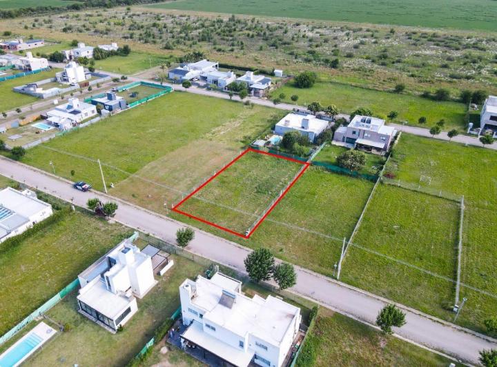 Terreno · 800m² · 1 Ambiente