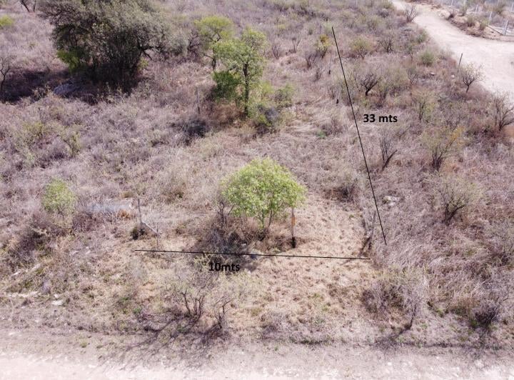 Terreno · 330m²