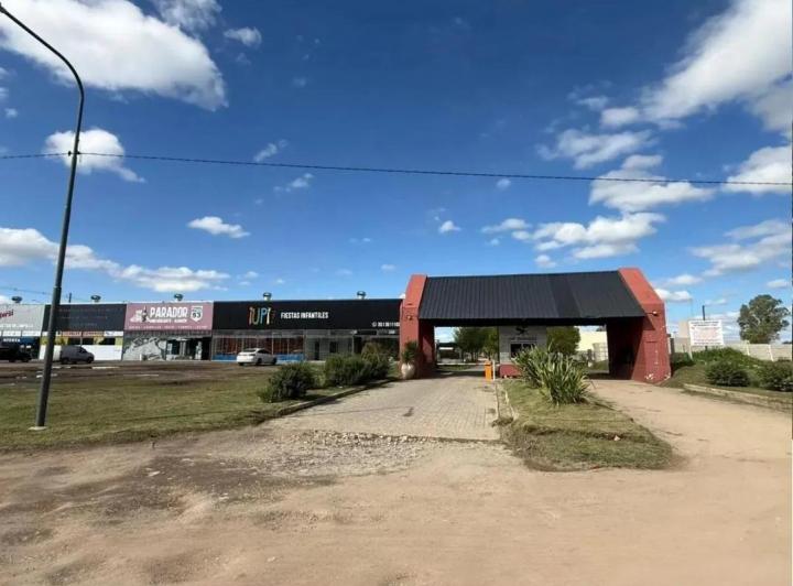 Terreno · 688m²