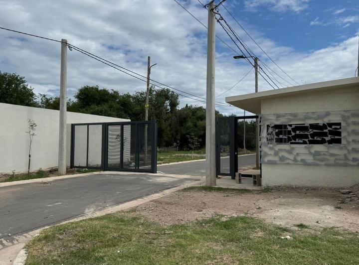 Terreno · 300m²
