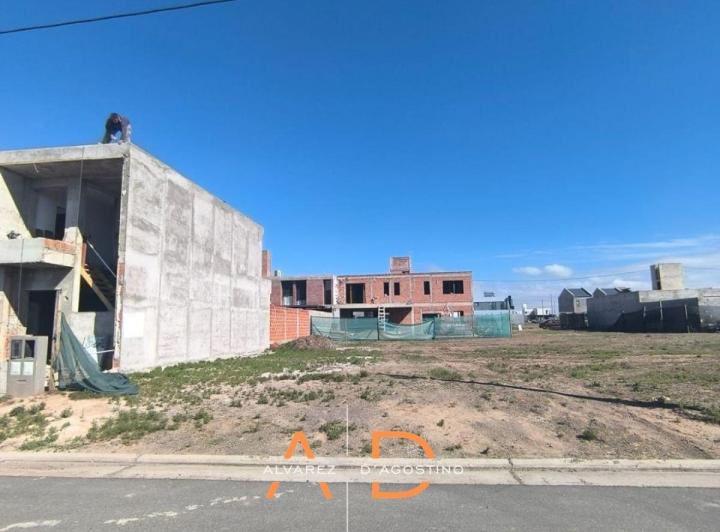 Terreno · 350m²