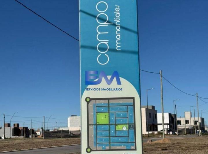 Terreno · 300m²