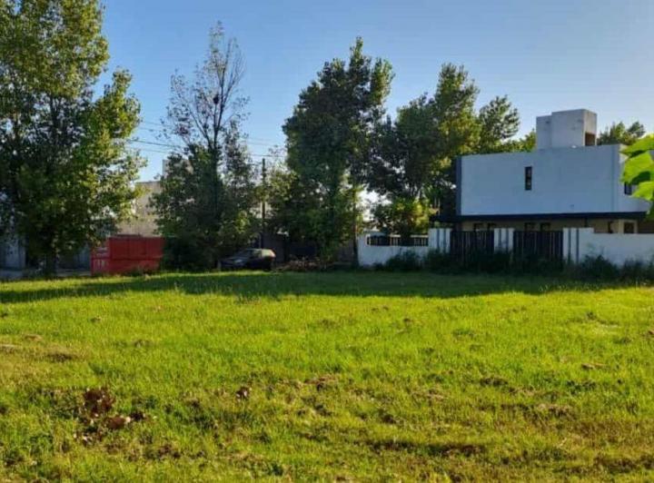 Terreno · 828m²