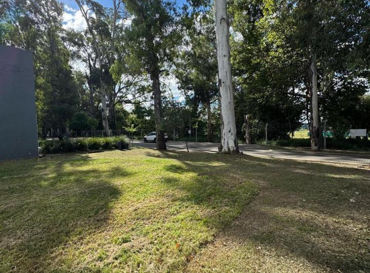 Terreno · 600m²