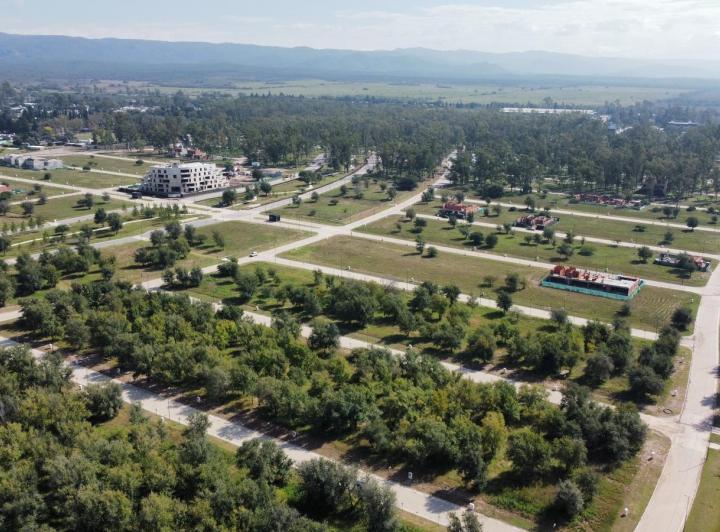 Terreno · 380m²