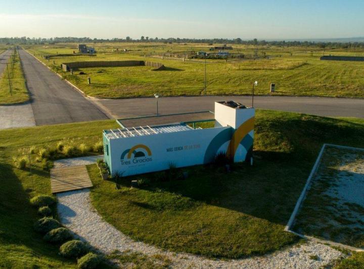 Terreno · 408m²