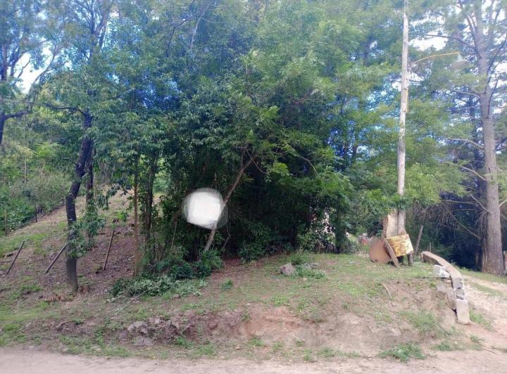 Terreno · 588m²