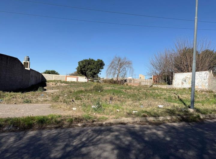 Terreno · 300m²