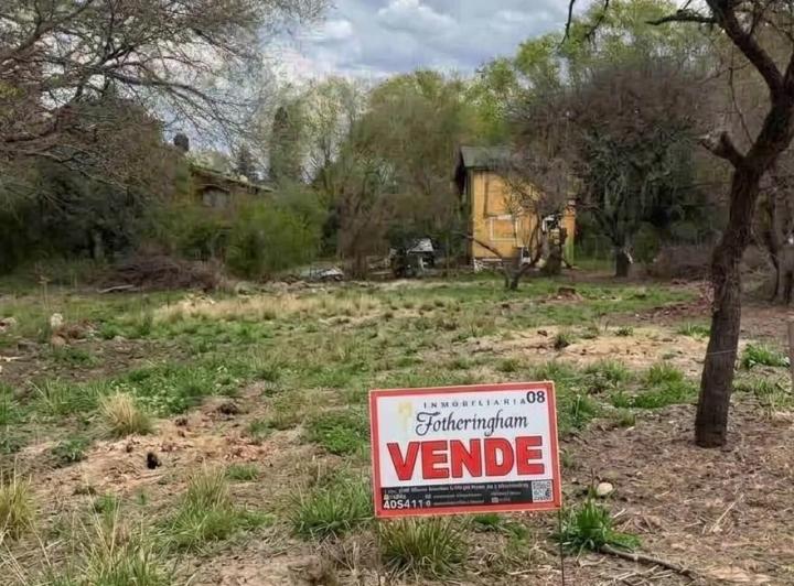 Terreno · 576m²