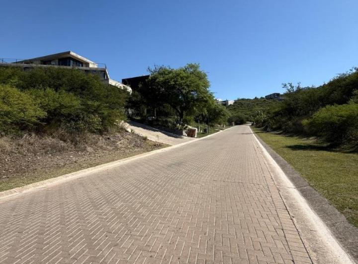 Terreno · 1250m²