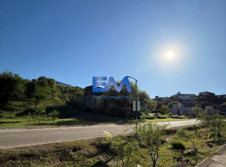Terreno · 1000m²