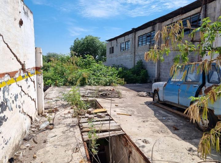 Terreno · 325m²