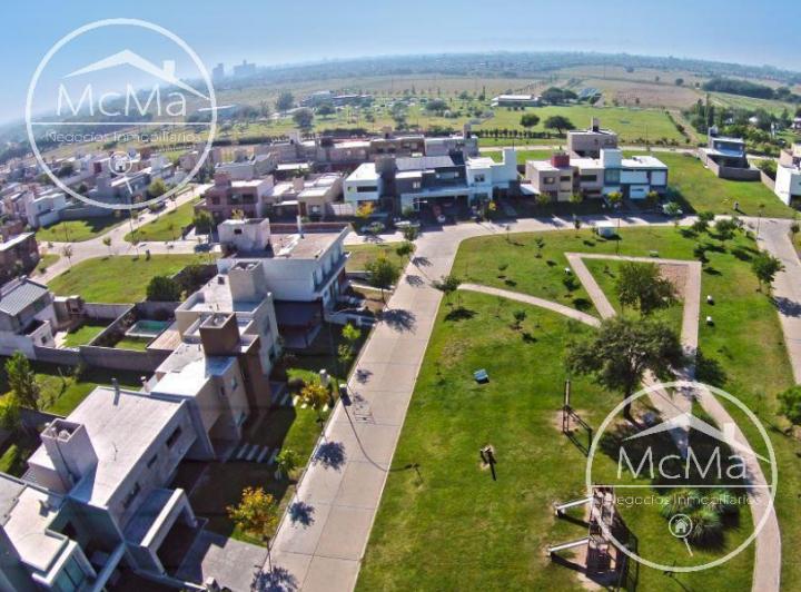 Terreno · 360m²