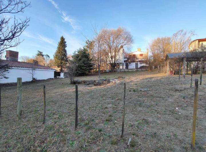 Terreno · 472m² · 1 Ambiente