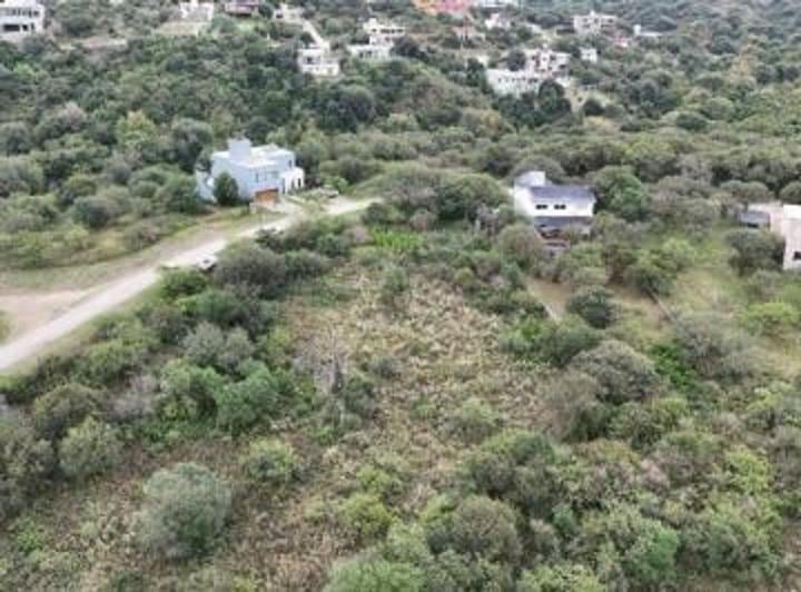Terreno · 601m²