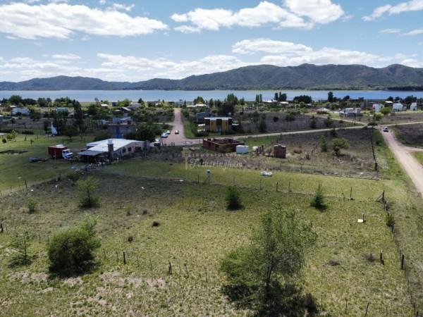 Terreno · 900m²