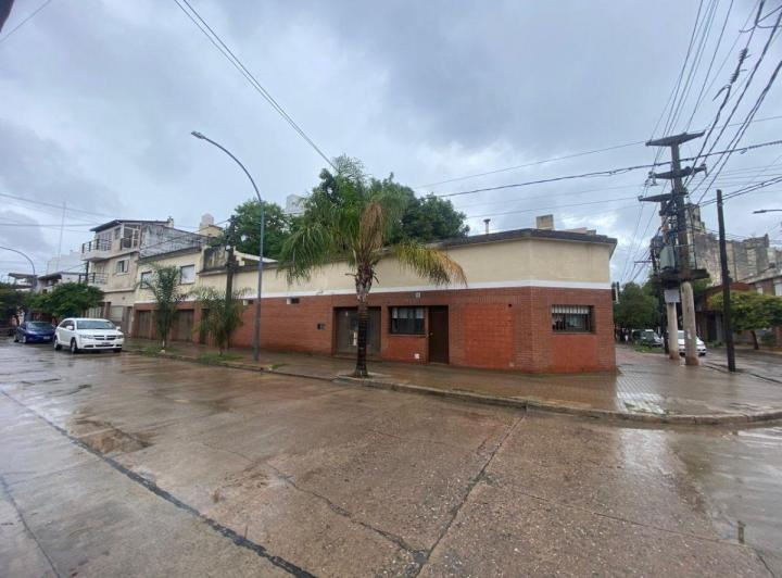 PH · 208m² · 9 Ambientes · 4 Cocheras