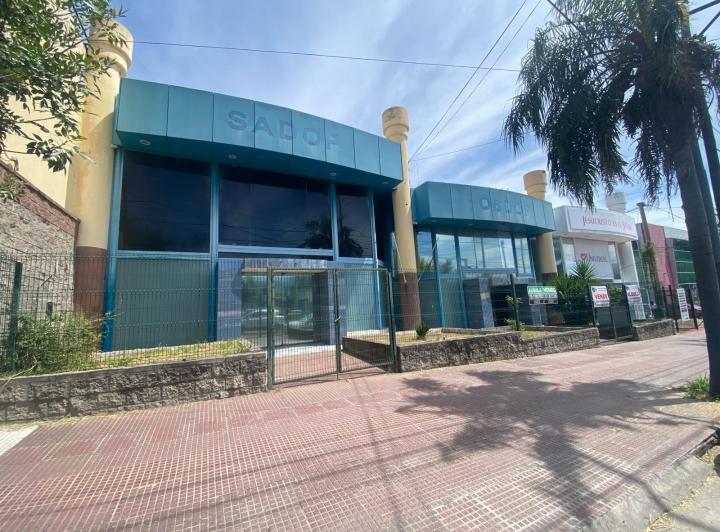 Local comercial · 396m² · 18 Ambientes · 1 Cochera
