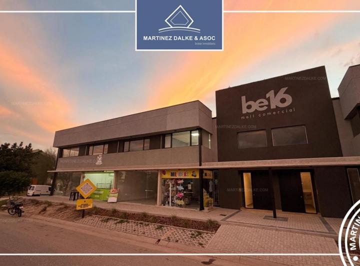 Local comercial · 600m² · 1 Ambiente · 10 Cocheras