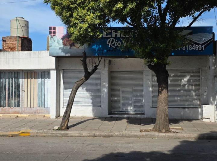 Local comercial · 110m² · 4 Ambientes · 1 Cochera
