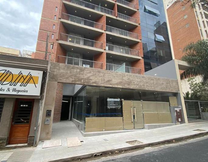 Local comercial · 168m²