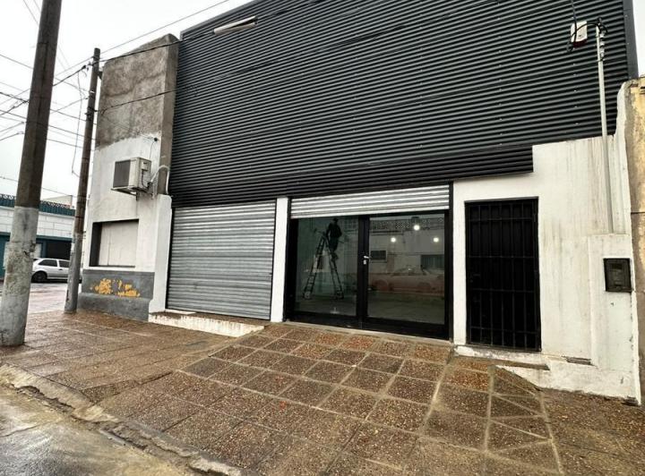 Local comercial · 449m² · 3 Ambientes · 1 Cochera