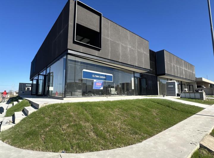 Local comercial · 65m²