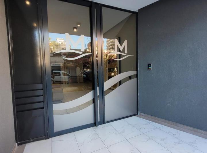 Local comercial · 77m² · 1 Ambiente