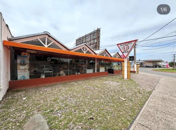 Local comercial · 272m² · 1 Ambiente