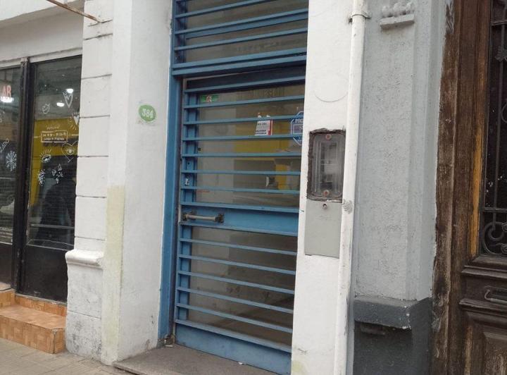 Local comercial · 144m²