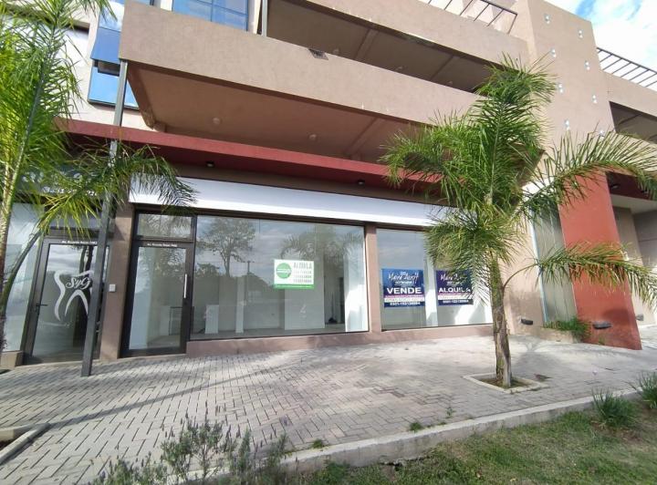 Local comercial · 126m² · 3 Ambientes · 1 Cochera