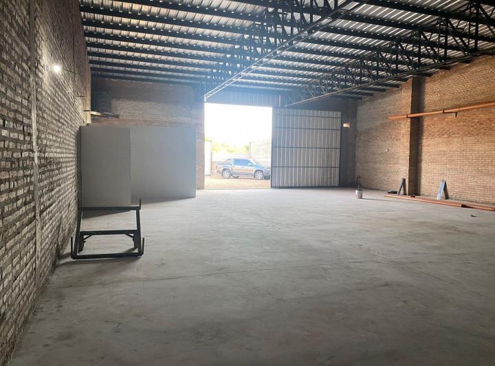 Local comercial · 600m²