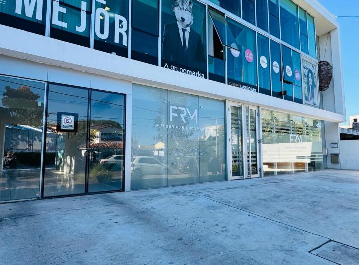 Local comercial · 74m² · 1 Ambiente · 1 Cochera
