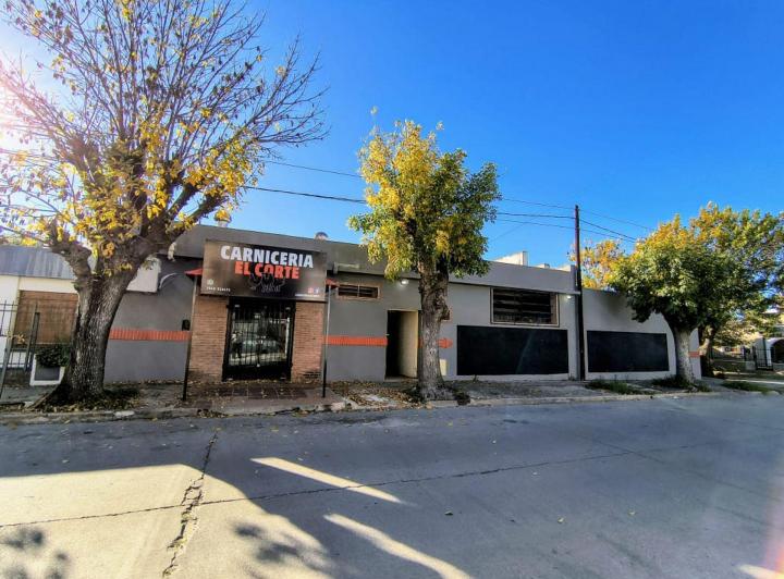Local comercial · 228m²