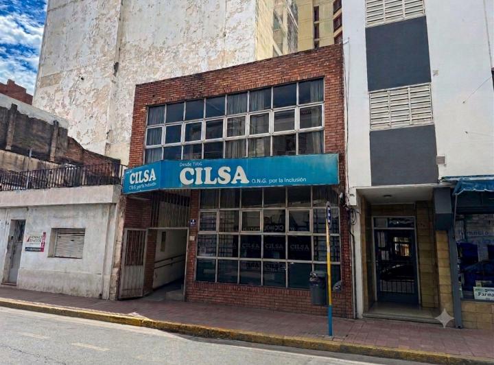 Local comercial · 236m²
