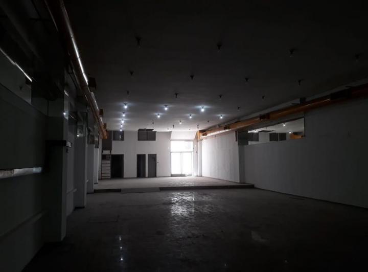 Local comercial · 300m²