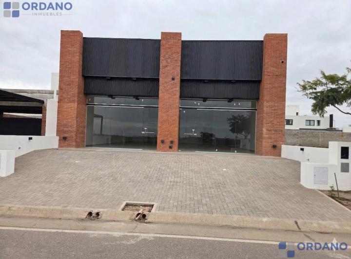 Local comercial · 120m² · 2 Ambientes