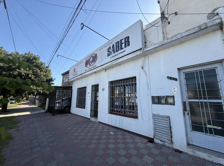Local comercial · 84m² · 2 Ambientes · 1 Cochera